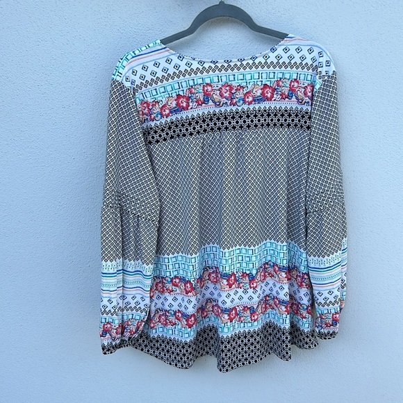 Style & Co Tunic Shirt Plus Size XXL. Black White and Floral Patterns - Picture 4 of 5